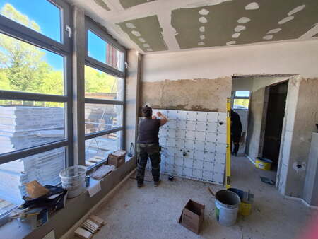 Prenova sanitarij na bazenu Pod skalco (6)